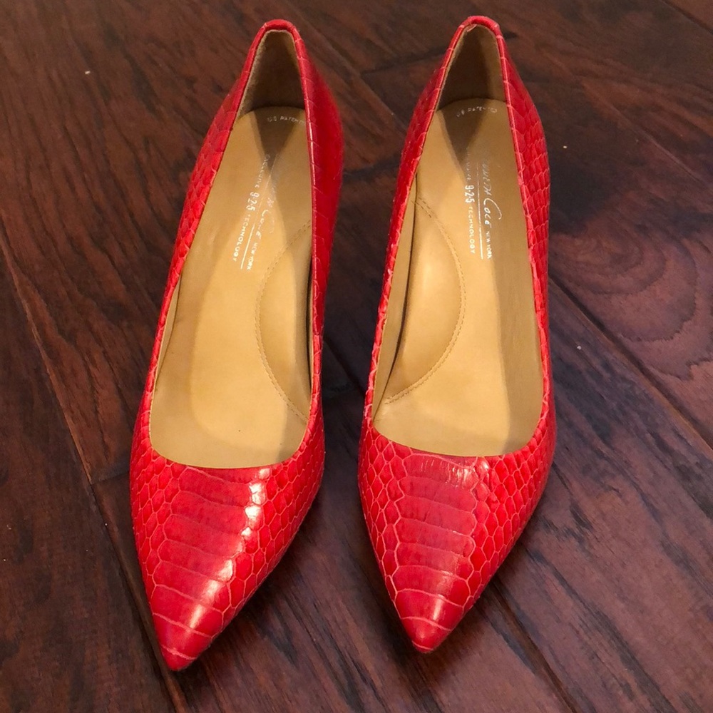 Kenneth Cole New York 9-2-5 heels size 7
